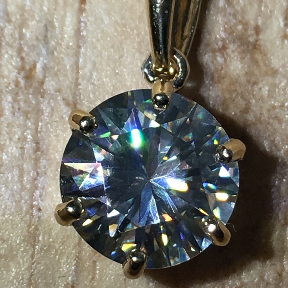 1.68 CTW Genuine Moissanite (VS) 14KT Pendant,All Products : American Fashion Style Bags On Sale